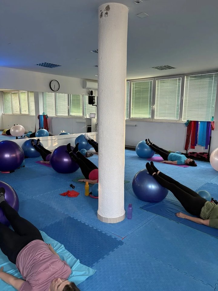 Clinical Pilates mat class